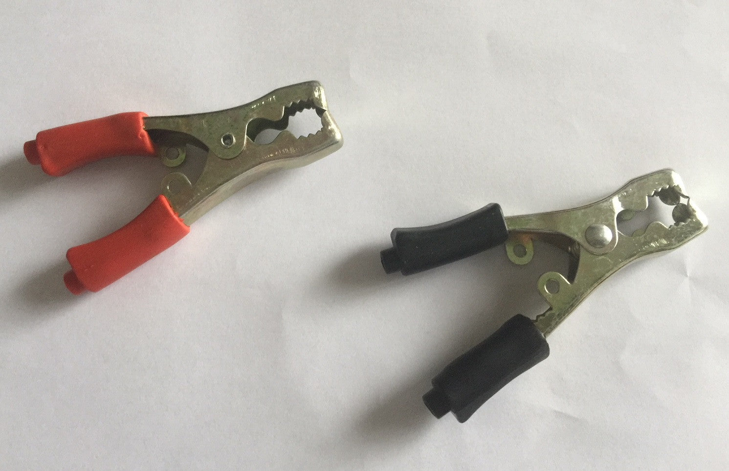 2 pinces crocodiles 30a 35a 40a tole metal pour cable de recharge batterie ECLATS DESTOCKAGE