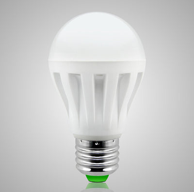 Ampoule 13 led 8w  40w 220-240v e27 ECLATS DESTOCKAGE