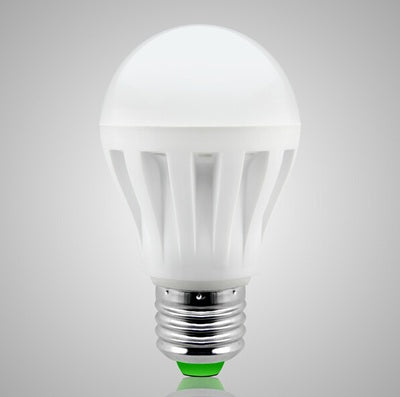 Ampoule à 13 led Vision-el e27 bulb 8w 6000K 230 volts ECLATS DESTOCKAGE