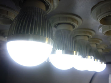 Ampoule e27 15 led 6w (40w 60w) spot eclairage 550lm blanc chaud 110v 220v lumiere 240v ECLATS DESTOCKAGE