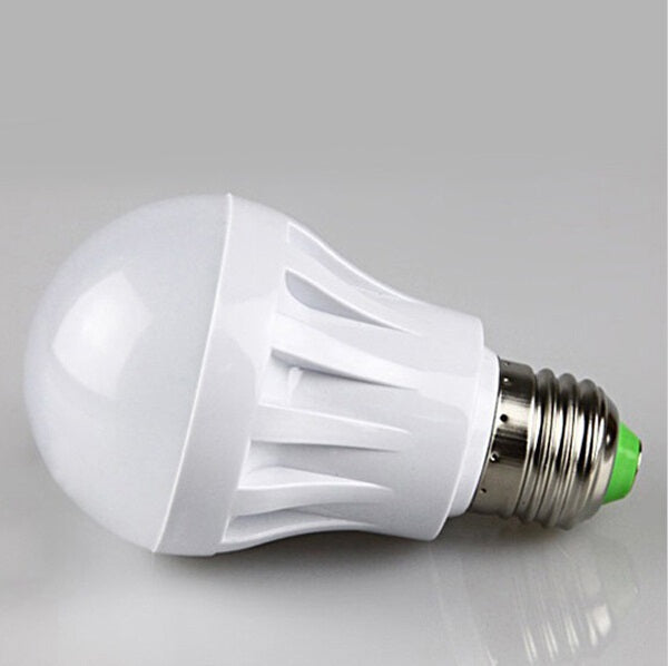 Ampoule lampe led e27 4.5w 5w equivalent 35w 40w 45w 350lm blanc chaud 220v 240v ECLATS DESTOCKAGE