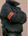 Brassard police orange fluo en471 velcro securite routiere haute visibilite protection bras - ECLATS DESTOCKAGE