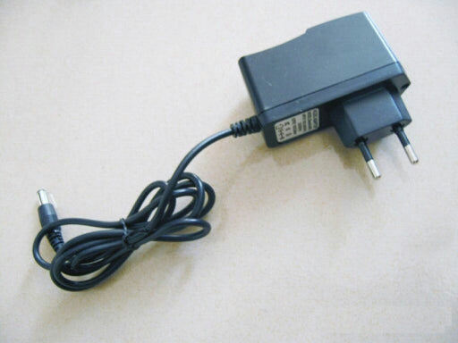 Chargeur 110v 220v 8.4v 10v 500mah 0.5a 5.5mm x 2.1mm pour batterie rechargable 9v detecteur DFPV1 ECLATS DESTOCKAGE