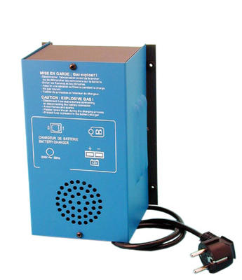 Chargeur accu accumulateur batterie rechargeable 220vca/13,8vcc 220v 13.8v 7a (circuit) chargeurs ECLATS DESTOCKAGE
