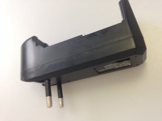 Chargeur batterie 14250 lcr14250 18650 li-ion 1.2v 3.7v aa 16340 14500 17670 175006 6f22 cr123 cr123a ECLATS DESTOCKAGE