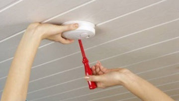 Detecteur alarme 9v incendie de fumee en 14604 - ECLATS DESTOCKAGE
