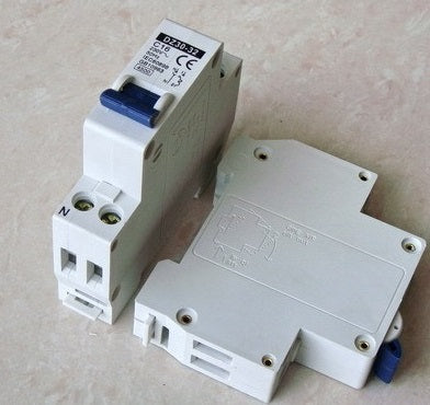 Disjoncteur electrique modulaire phase neutre 20a courbe c 4,5 ka rail din certifié ce ECLATS DESTOCKAGE