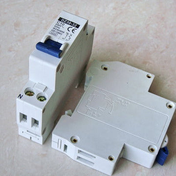 Disjoncteur modulaire bipolaire calibre 10a 1 phase + neutre dpn 1p n 4.5ka 230v rail din ECLATS DESTOCKAGE