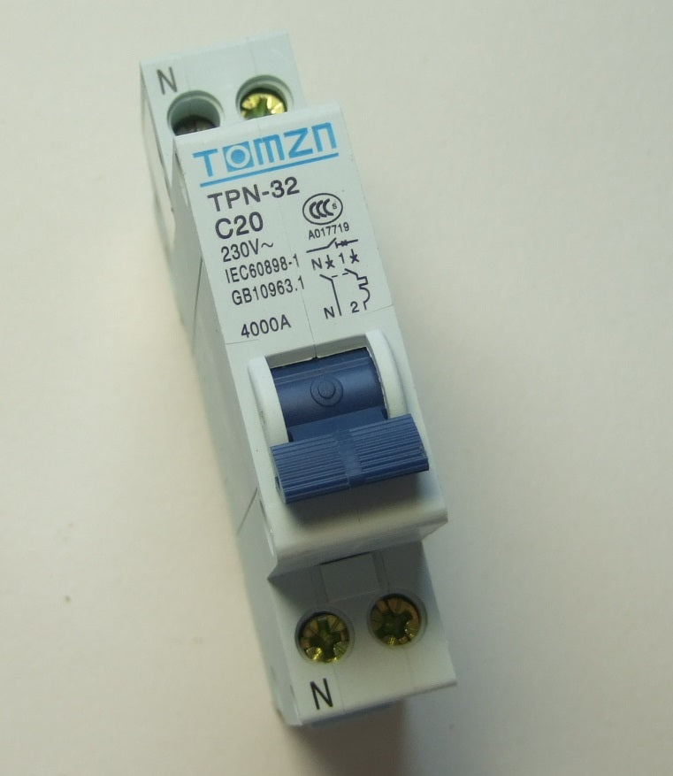 Disjoncteur modulaire bipolaire dpn 1p n calibre 20a 4.5ka 230v rail din 1 phase + neutre ECLATS DESTOCKAGE