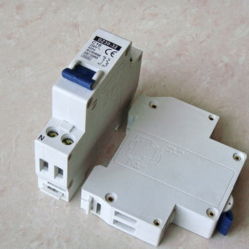 Disjoncteur modulaire dpn 1p n calibre 16a 1 phase + neutre bipolaire 4.5ka 230v rail din ECLATS DESTOCKAGE