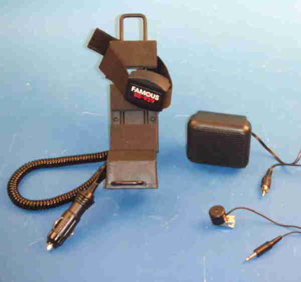 Kit main libre universel pour telephone cellulaire ECLATS DESTOCKAGE