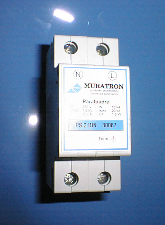 Parafoudre electrique type 2 monophase 220v 20ka sur rail din parasurtenseurs parasurtension ps2din ECLATS DESTOCKAGE