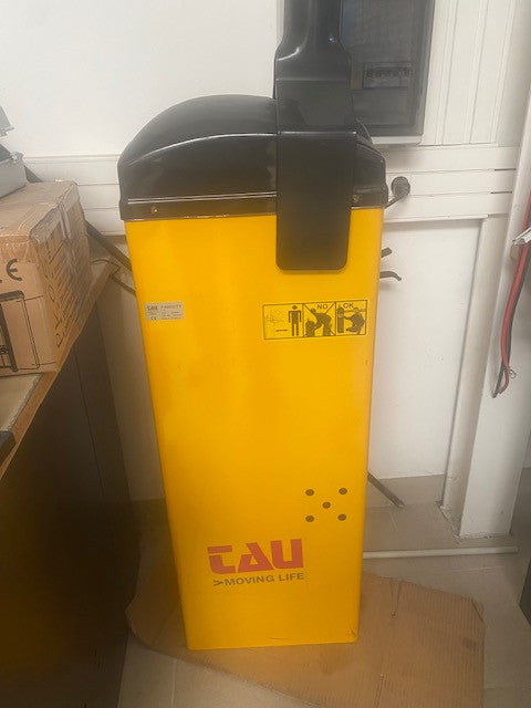 Pieces pour Barriere levante electrique automatique 6m 9 secondes 630 cycles parking ECLATS DESTOCKAGE