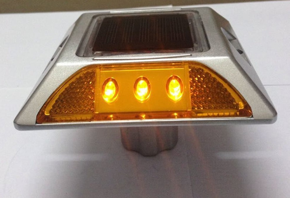 Plot routier solaire 6 led jaune double face a encrer eclairage lumineux ip66 aluminium balisage ECLATS DESTOCKAGE
