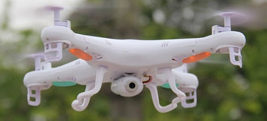 Quadcopter X5C Syma camera carte microsd télécommandé radio sans fil ECLATS DESTOCKAGE
