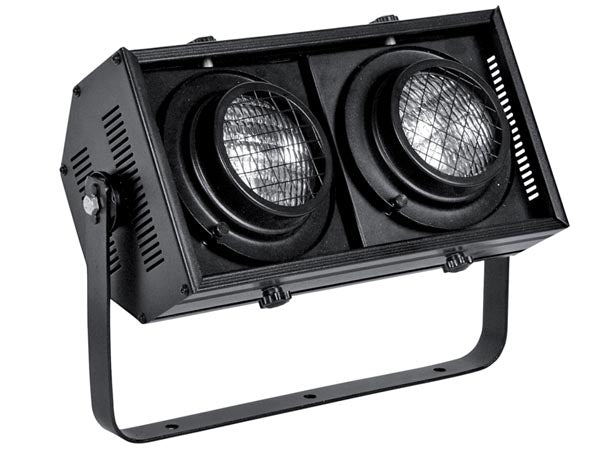 Stage blinder a controle dmx - 2 lampes dwe 120v/650w - noir vdp6502bl ECLATS DESTOCKAGE