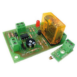 Thermostat de temperature 12v cebek i-8 60ma charge max 5a 65x45x30mm ECLATS DESTOCKAGE